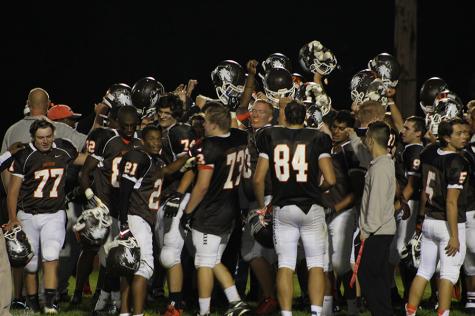 Huskies pound Niles 41-6