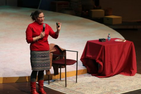 Author Elizabeth Wein visits PNHS